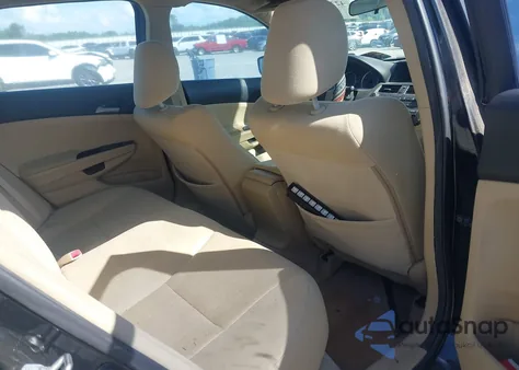 2011 Honda Accord 2.4 Lx-P z USA, uszkodzony, nr VIN 1HGCP2F43BA075398